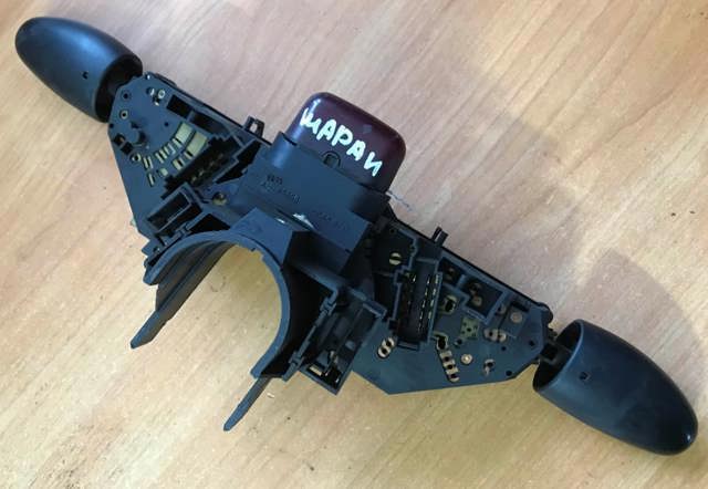 VAG 7M0953503F Подрулевой переключатель в наличии Ирпень