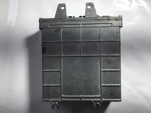 8D0907557C VAG Блок управления двигателем купить в Николаев