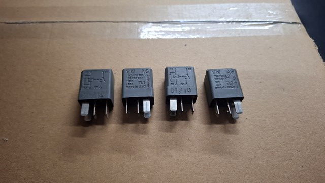 Реле звукового сигнала 1K0951253 VAG