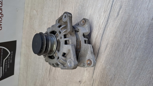 Генератор автомобильный 231008386R RENAULT