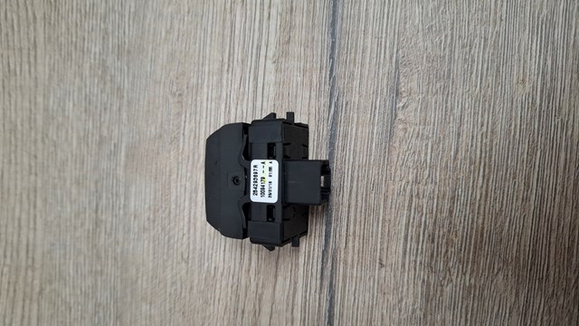 RENAULT 254293697R Кнопка блокировки дверей в наличии Хмельницкий