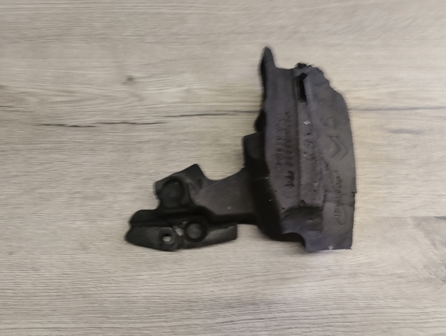 Левый уплотнитель лобового стекла 9676168880 PEUGEOT
