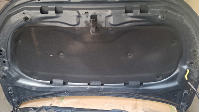 Шумоизоляция капота Citroen C4