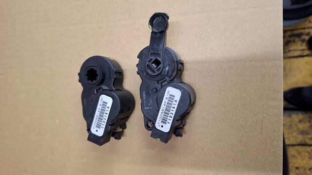 Мотор заслонки печки T1009914P RENAULT