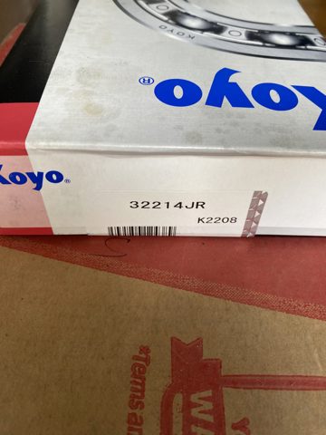 Подшипник ступицы задней, наружный 32214JR KOYO