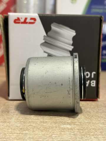 Сайлентблок заднего кулака CB0551 CTR