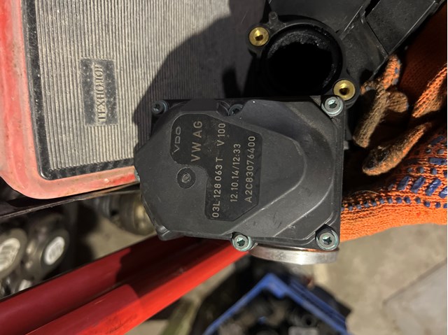 Блок дроссельной заслонки 03L128063T VAG