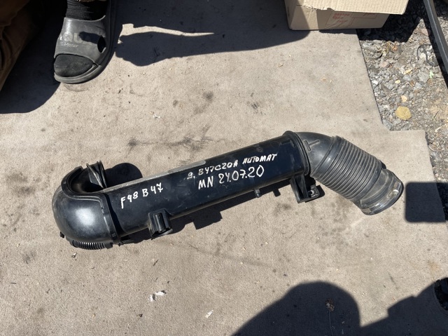 Воздушный патрубок расходомера 13718511377 BMW