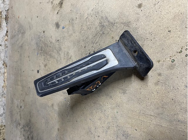 Педаль акселератора 35426871053 BMW