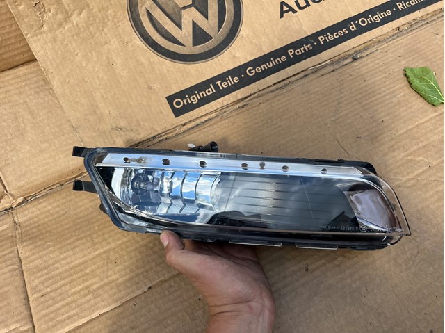 VAG 3G0941699 Фара противотуманная левая в наличии Полтава