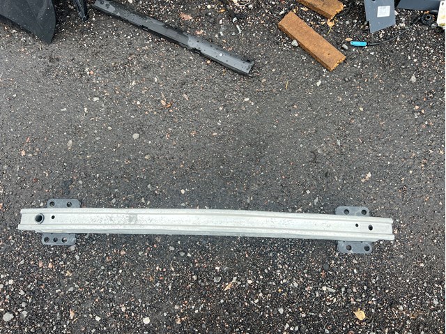 Усилитель бампера заднего 4L0807309 VAG