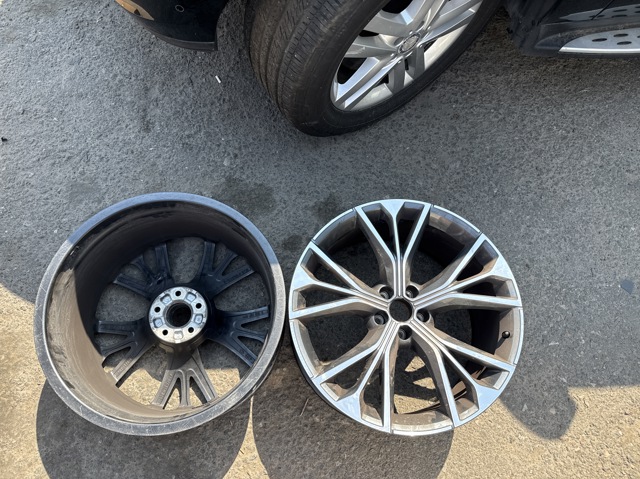 Оригинальные диски 4M8601025S VAG