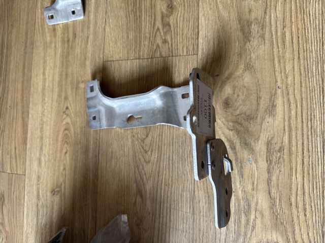 51118079932 BMW купить в Черновцы