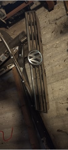 Решетка Volkswagen Polo 5