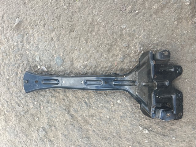Кронштейн замка капота 7L0805799D VAG