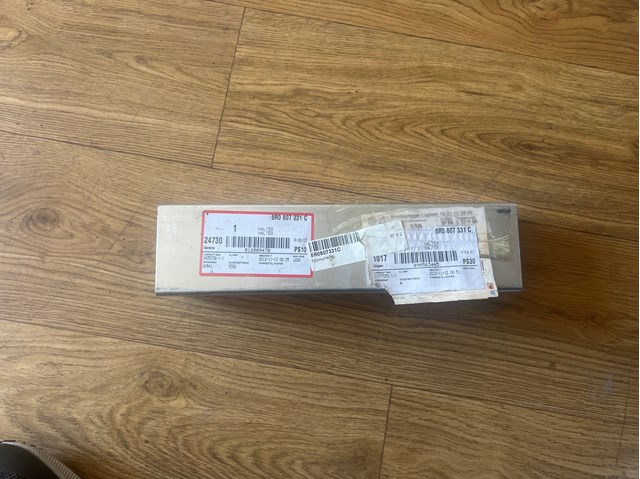Кронштейн усилителя заднего бампера 8R0807331C VAG