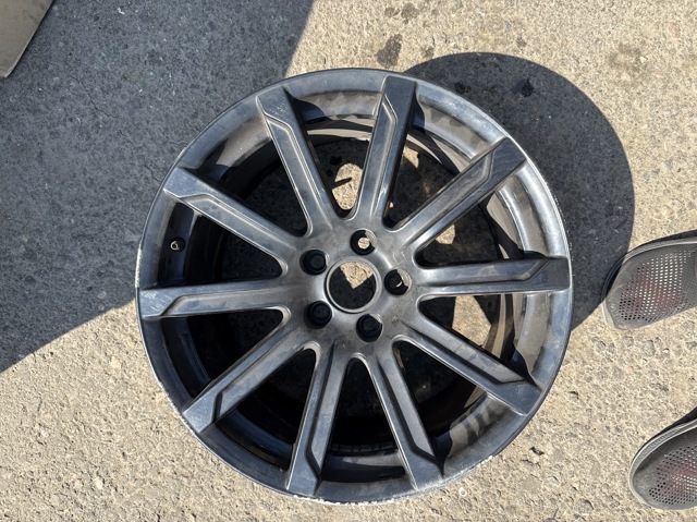 Диски на авто 8T0601025S VAG