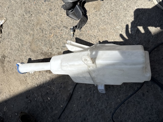 Бачок омывателя стекла 98610S1000 HYUNDAI