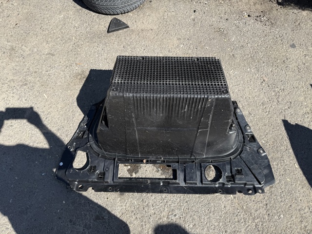 PORSCHE 9J1805075A в наличии Чернигов