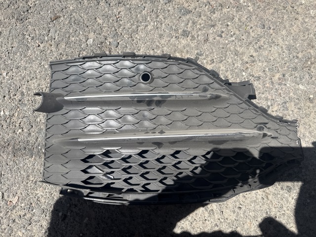 Передний клык бампера A1678857403 MERCEDES