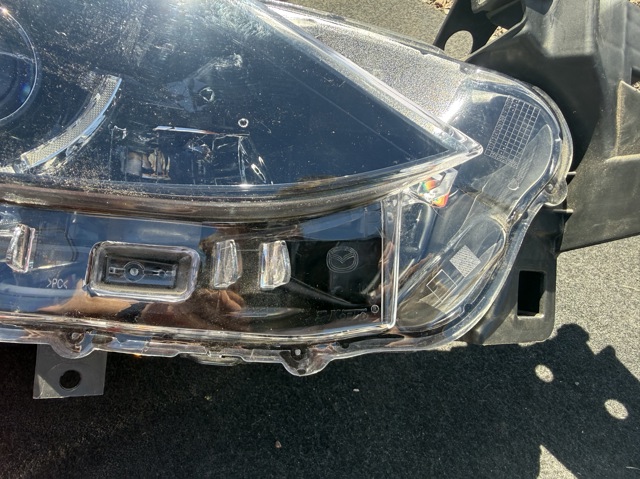 MAZDA GMG551031E Фара правая в наличии Хмельницкий