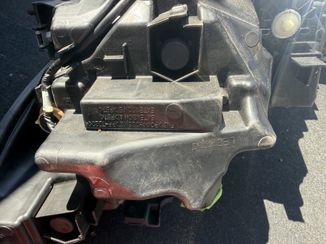 GMG551031E MAZDA Правая фара купить в Винница