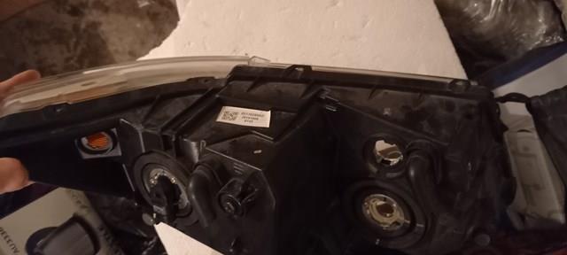 CHRYSLER 5116289AD Фара левая в наличии Львов