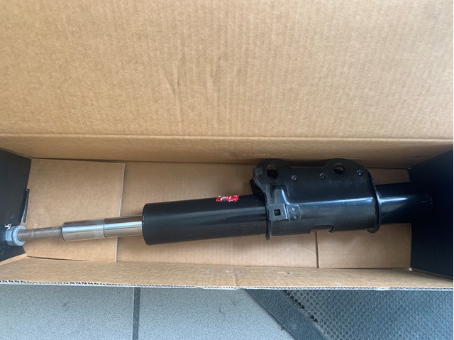 331702 KAYABA Амортизатор передний купить в Чернигов