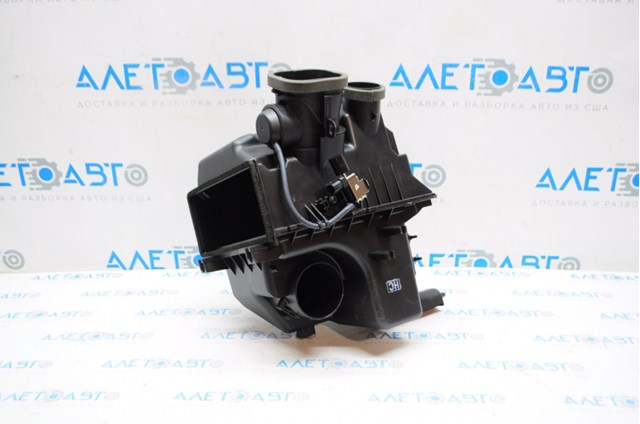 TOYOTA 177110P024 Корпус воздушного фильтра в наличии Ровно