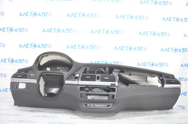 Торпедо передняя панель с airbag bmw x5 e70 07-13 черная, вставки под темное дерево, царапины 51456974555