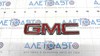 Эмблема логотип gmc двери багажника gmc terrain 18-21 красная 84321763