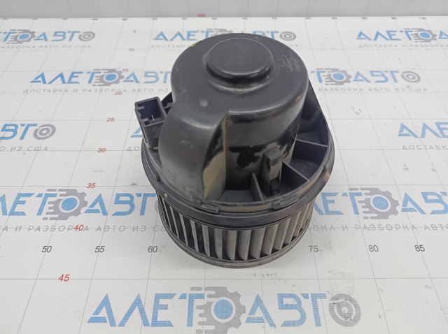 Мотор вентилятор печки ford focus mk3 11-18 AV6N18456CA