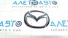 Эмблема крышки багажника mazda 3 14-18 bm, отломана направляйка BHN151730