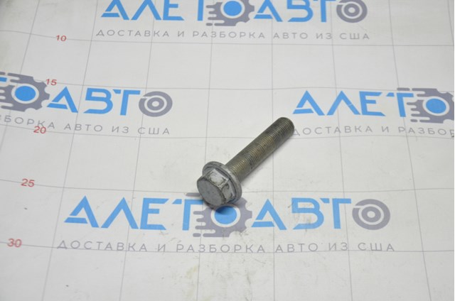 WHT009475 VAG болт шкива коленвала