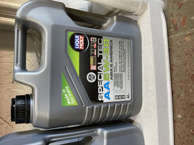 Масло двигателя 7516 LIQUI MOLY