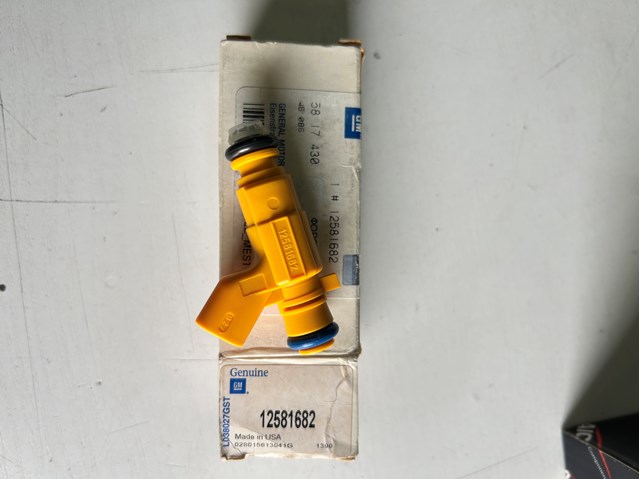 Форсунка впрыска топлива 5817430 OPEL