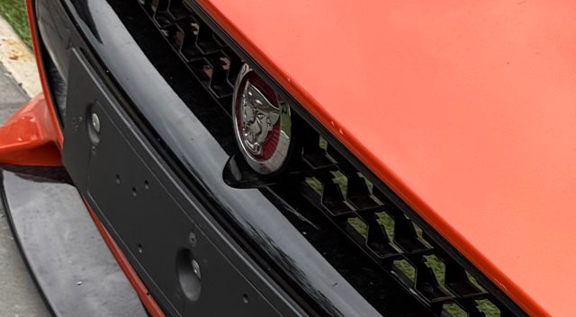 C2D45429 JAGUAR Эмблема решетки радиатора купить в Киев