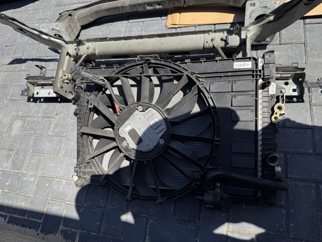 LR075358 LAND ROVER Радиатор кондиционера купить в Киев