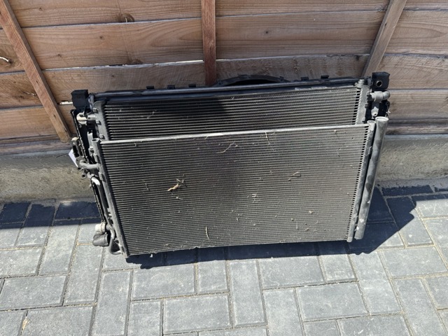 Радиатор основной LR075360 LAND ROVER