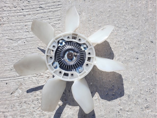 Вентилятор (крыльчатка) радиатора lc150 3l d б.у. 1636167020