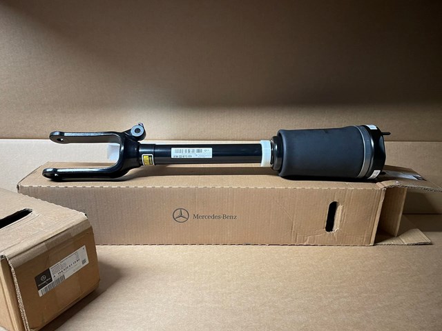 Амортизатор передней подвески A1643206113 MERCEDES