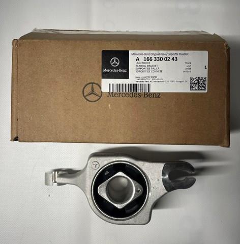 Втулка рычага A1663300243 MERCEDES