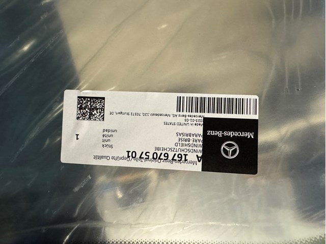 MERCEDES A1676705701 Лобовое стекло в наличии Черкассы