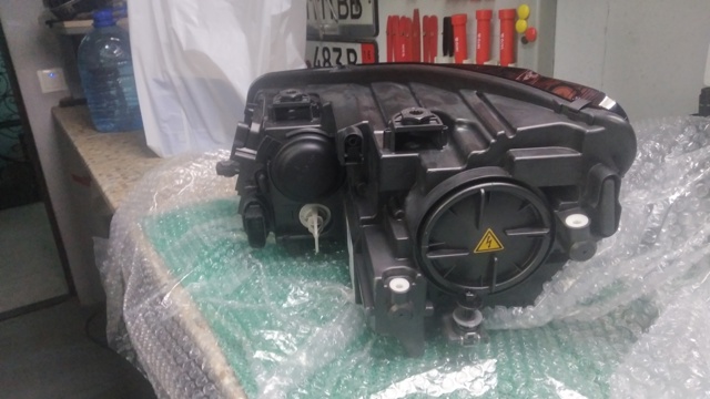 1T1941754H VAG Правая фара купить в Запорожье