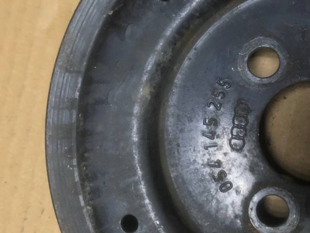 Шкив лопастного насоса гидроусилителя руля 054145255 VAG