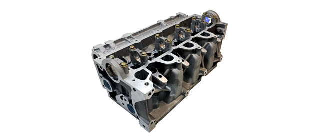 Головка двигателя 110410442R MARKET (OEM)