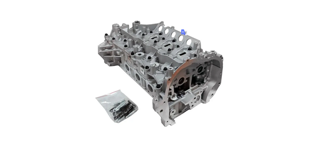 Головка блока 110417248R MARKET (OEM)