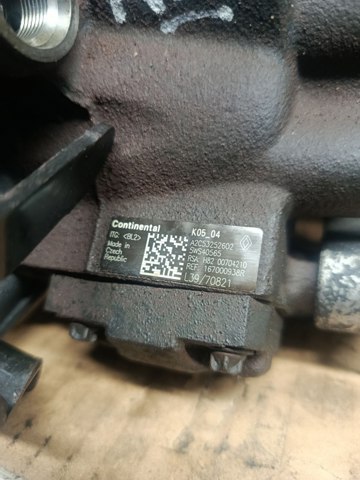 Насос топливный высокого давления (ТНВД) 167000938R CONTINENTAL