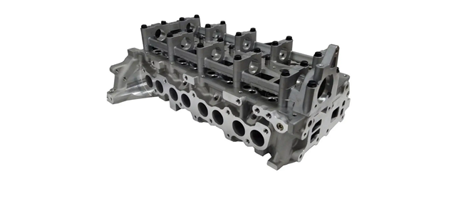 Головка блока цилиндров (ГБЦ) 221002F000 MARKET (OEM)