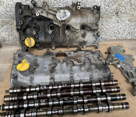 Головка блока цилиндров 7701475071 RENAULT